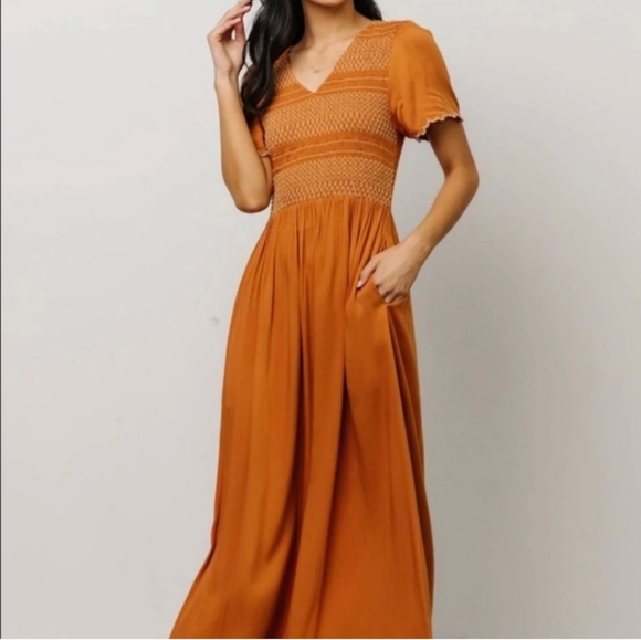 Baltic Born Dresses & Skirts - NEW Baltic Born Leeds Smocked Maxi Dress in Cognac Women Large